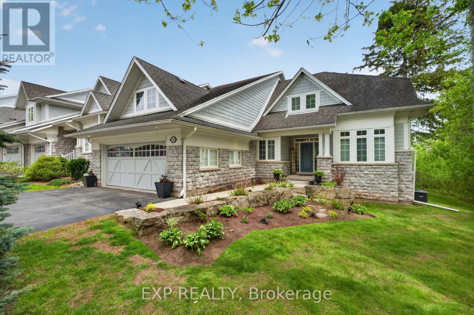 11 - 3 SIMS ESTATE PLACE, Kitchener, Ontario