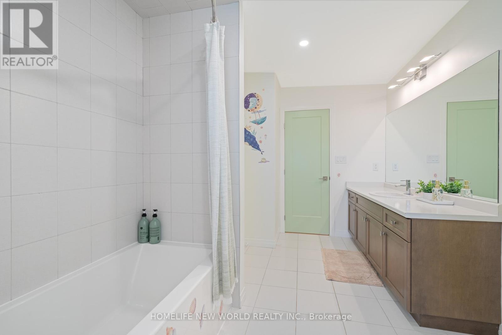99 Columbus Gate, Hamilton, Ontario  L8J 0L3 - Photo 33 - X13153730