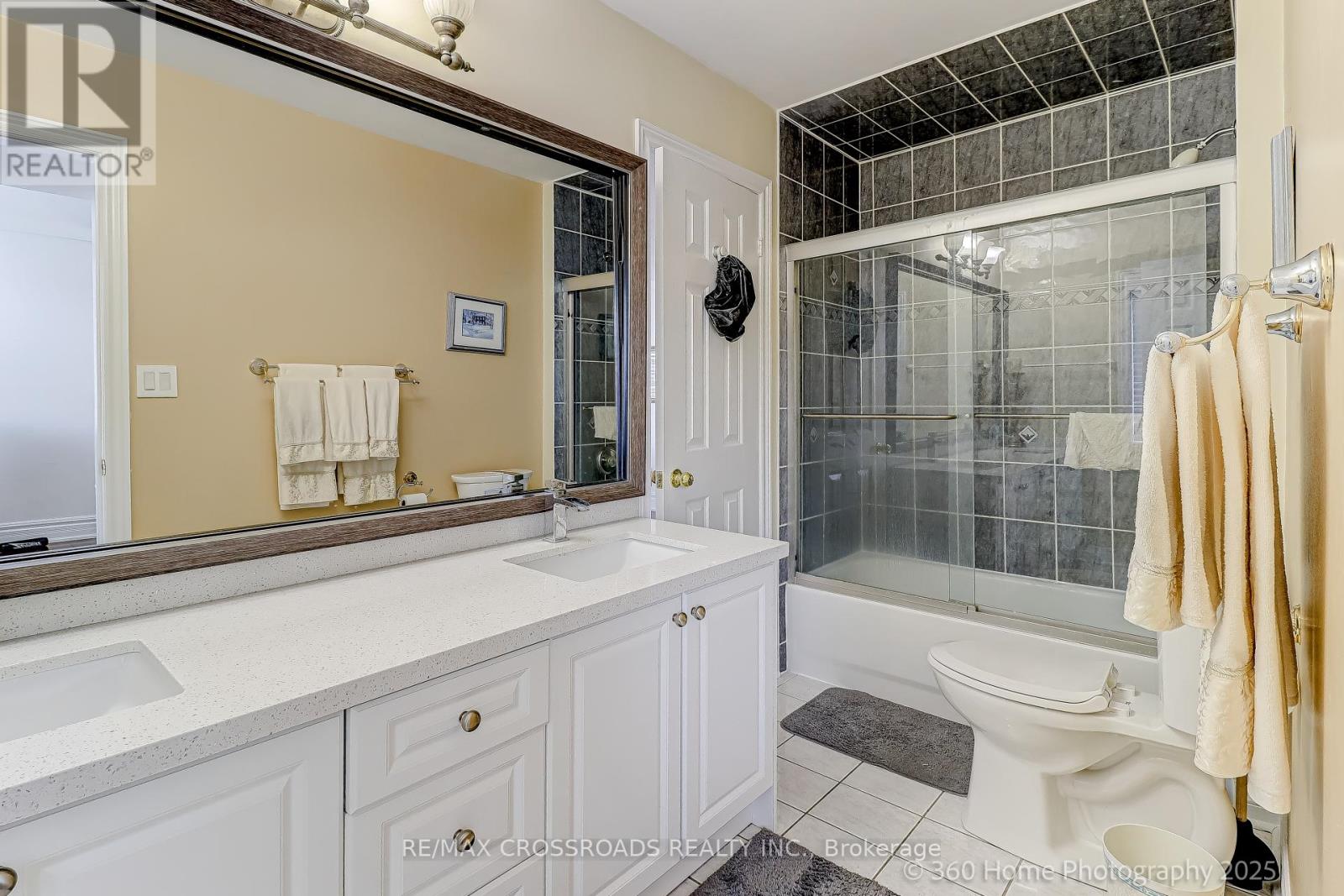 2 Mumberson Court, Markham, Ontario  L6C 1Y4 - Photo 25 - N13148318