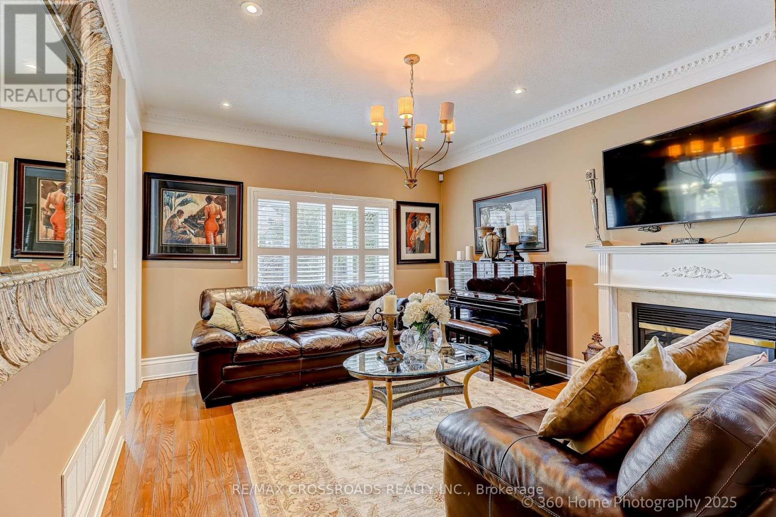 2 Mumberson Court, Markham, Ontario  L6C 1Y4 - Photo 7 - N13148318
