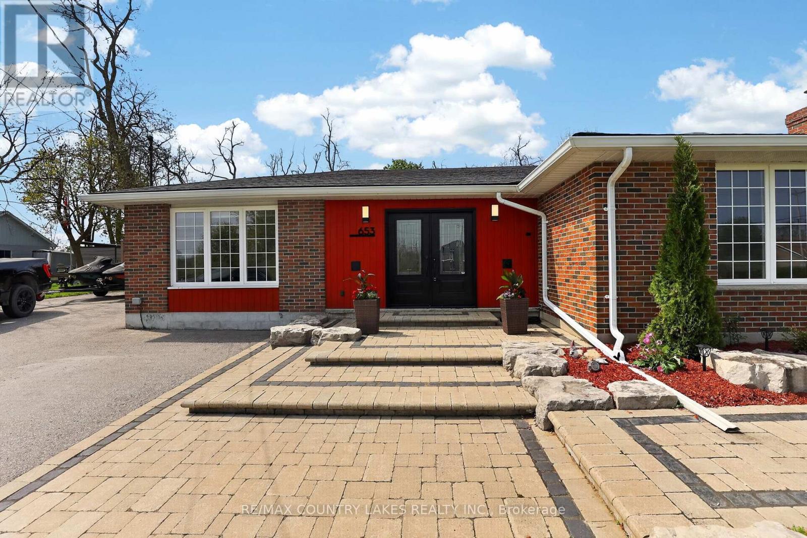 653 Simcoe Street, Brock, Ontario  L0K 1A0 - Photo 4 - N13150092