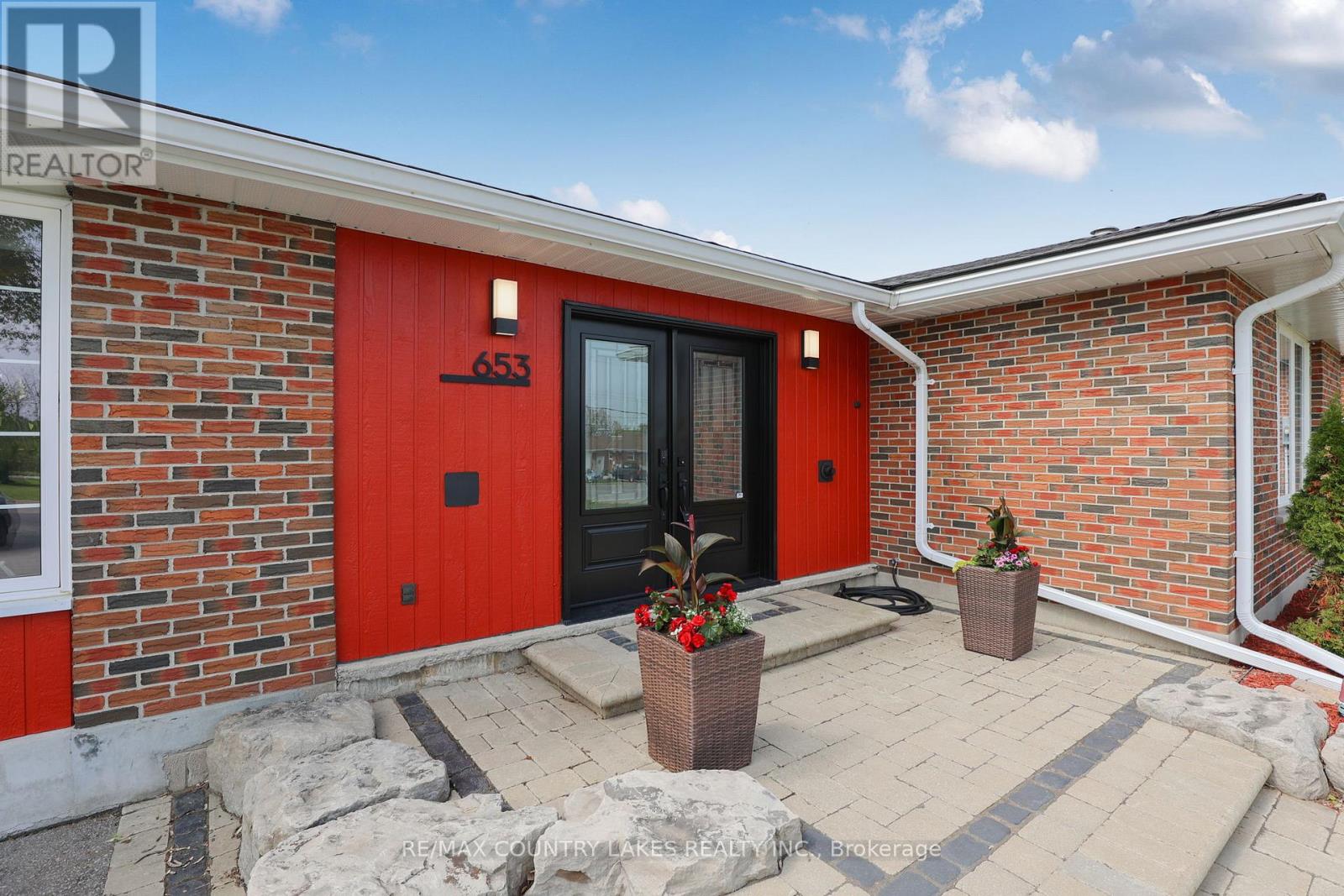 653 Simcoe Street, Brock, Ontario  L0K 1A0 - Photo 5 - N13150092