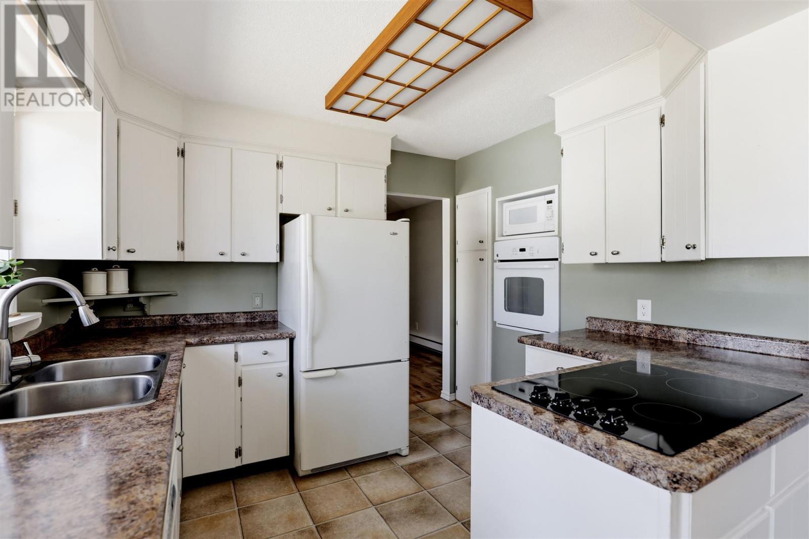 161 Mcqueen Rd, Sault Ste. Marie, Ontario  P6C 6E3 - Photo 14 - SM260889