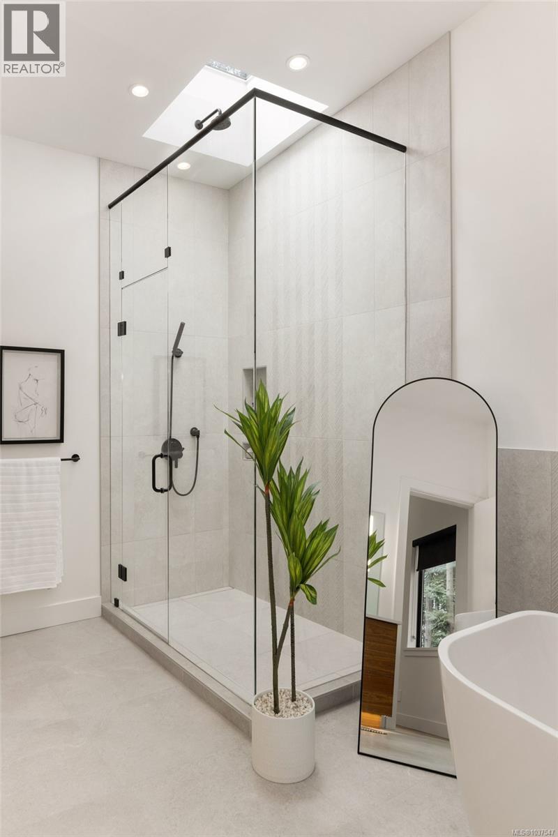 867 Bradley Dyne Rd, North Saanich, British Columbia  V8L 5H1 - Photo 29 - 1037547