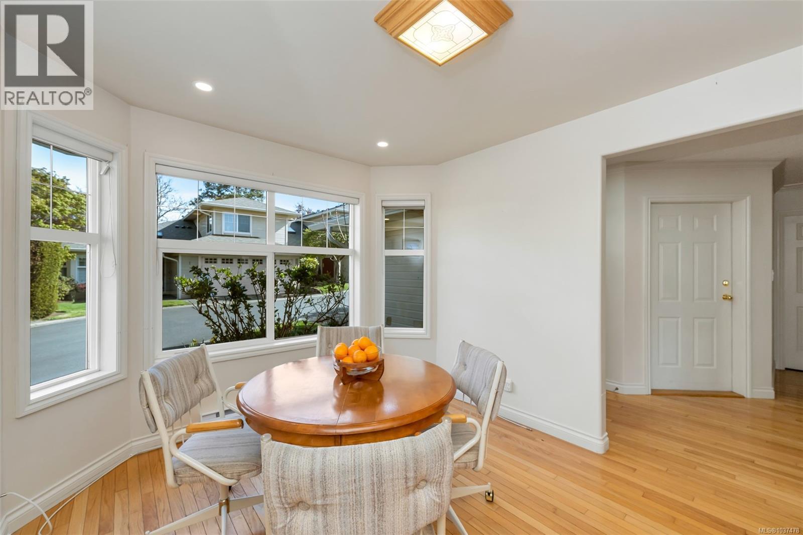 16 4383 Torquay Dr, Saanich, British Columbia  V8N 3L3 - Photo 16 - 1037478