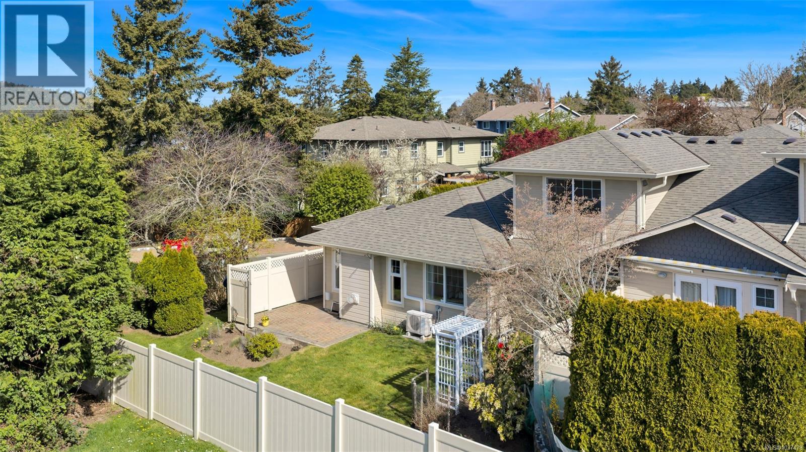 16 4383 Torquay Dr, Saanich, British Columbia  V8N 3L3 - Photo 5 - 1037478