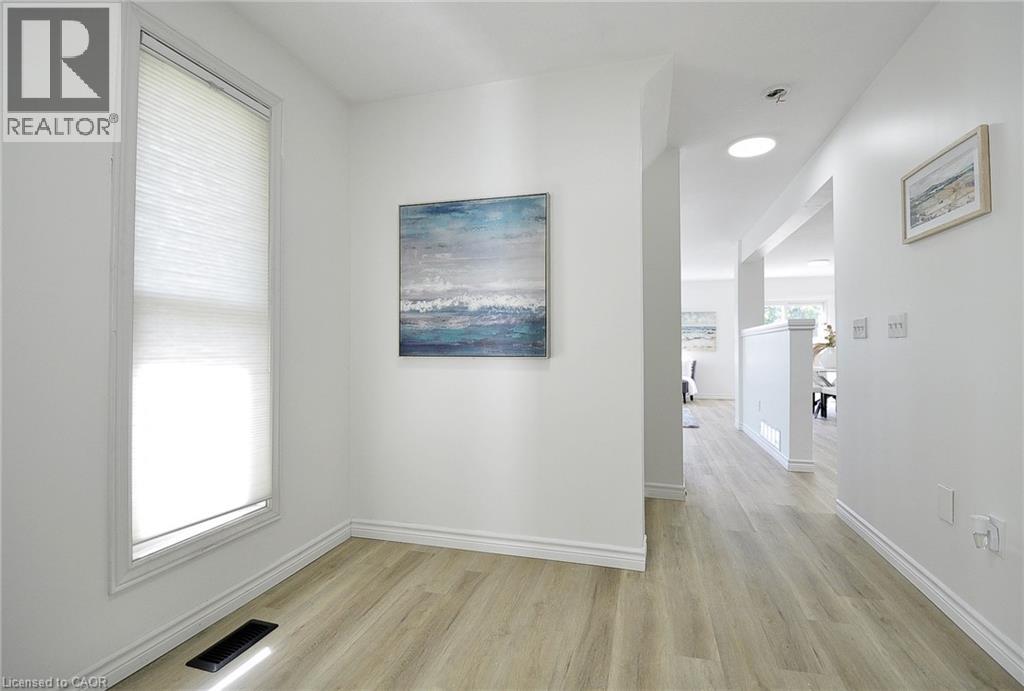 32 Kroeger Crescent, Cambridge, Ontario  N3C 4J7 - Photo 11 - 40831674