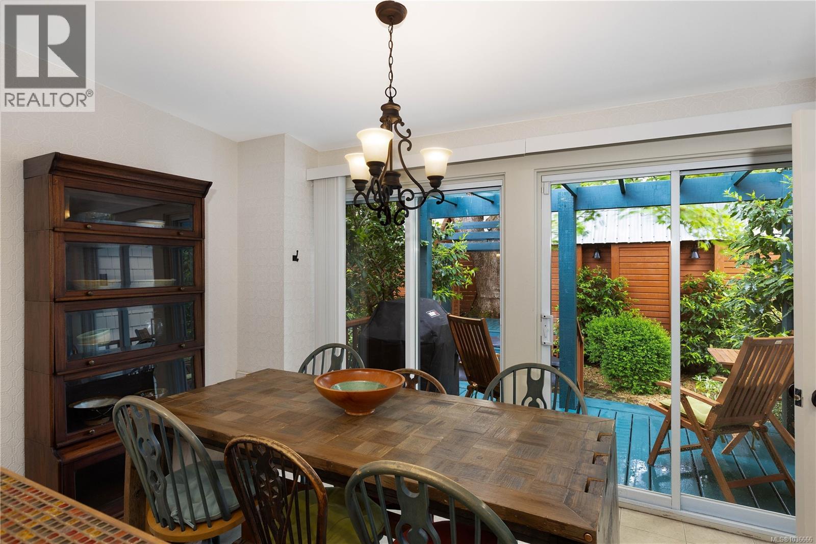 701 Connaught Rd, Victoria, British Columbia  V9A 2Z1 - Photo 17 - 1036666