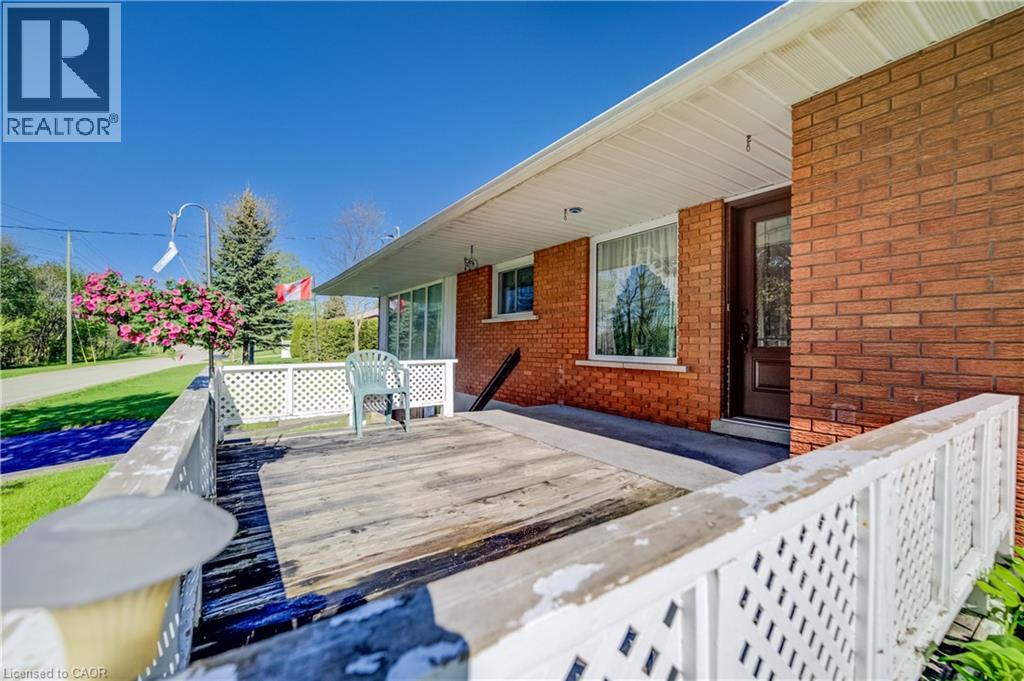 121 North Water Street W, Mount Forest, Ontario  N0G 2L3 - Photo 3 - 40807268