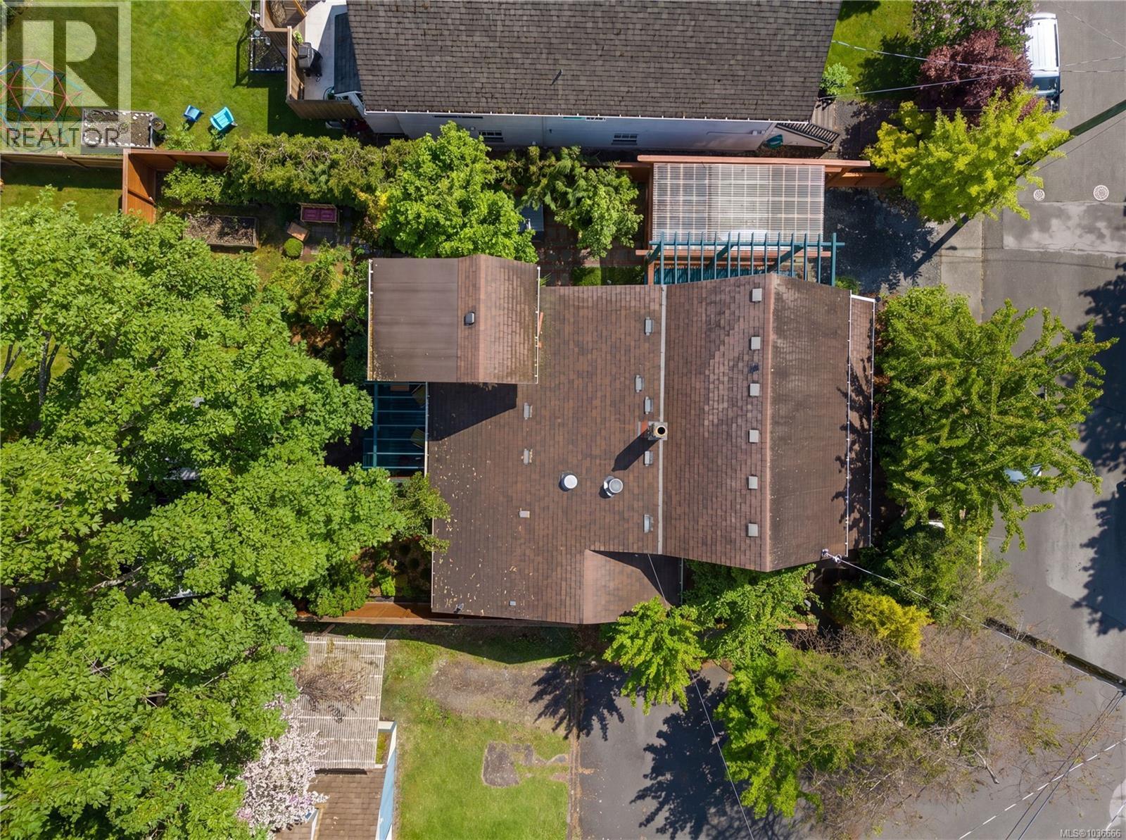 701 Connaught Rd, Victoria, British Columbia  V9A 2Z1 - Photo 47 - 1036666