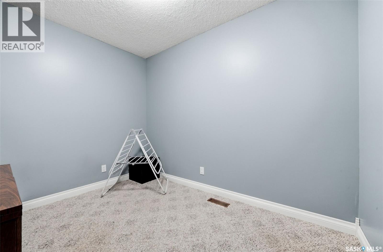 2947 More Crescent E, Regina, Saskatchewan  S4V 0T6 - Photo 19 - SK036600