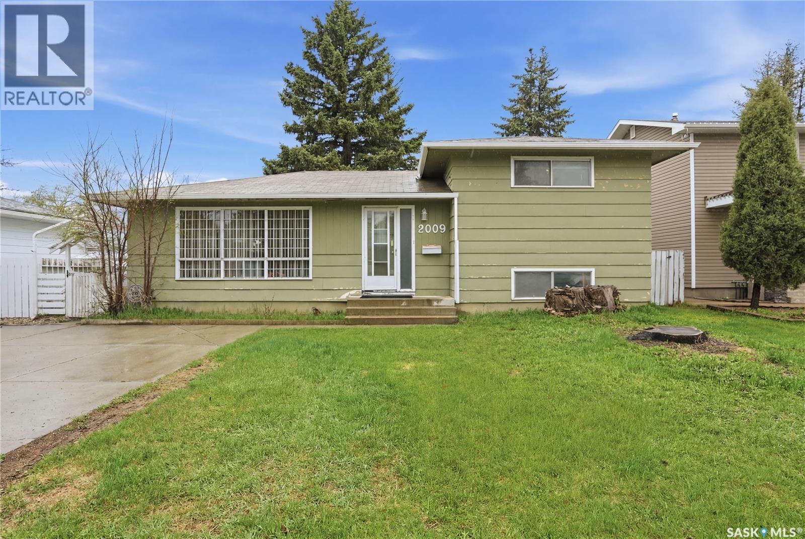 2009 Easthill, Saskatoon, Saskatchewan