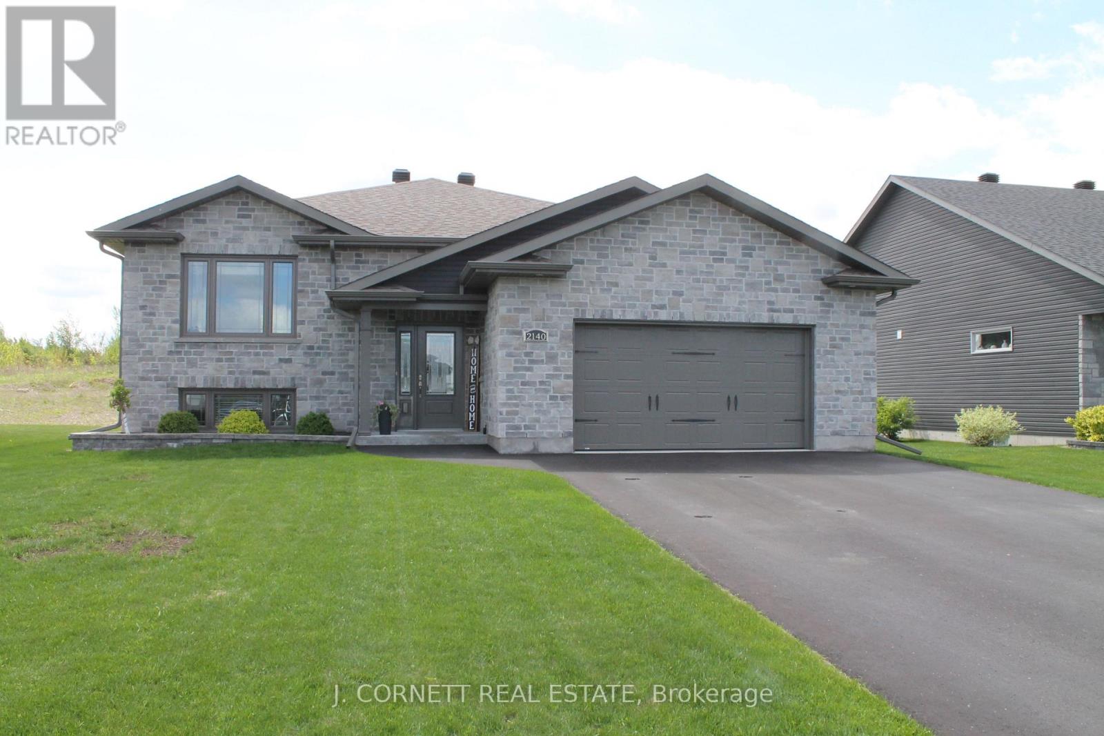 2140 BURKE AVENUE E, Cornwall, Ontario