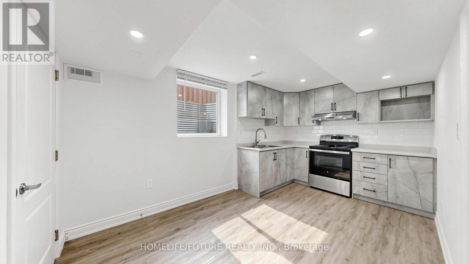 63 Presley Crescent, Whitby, Ontario L1P 1V2 - Photo 32 - E13151500