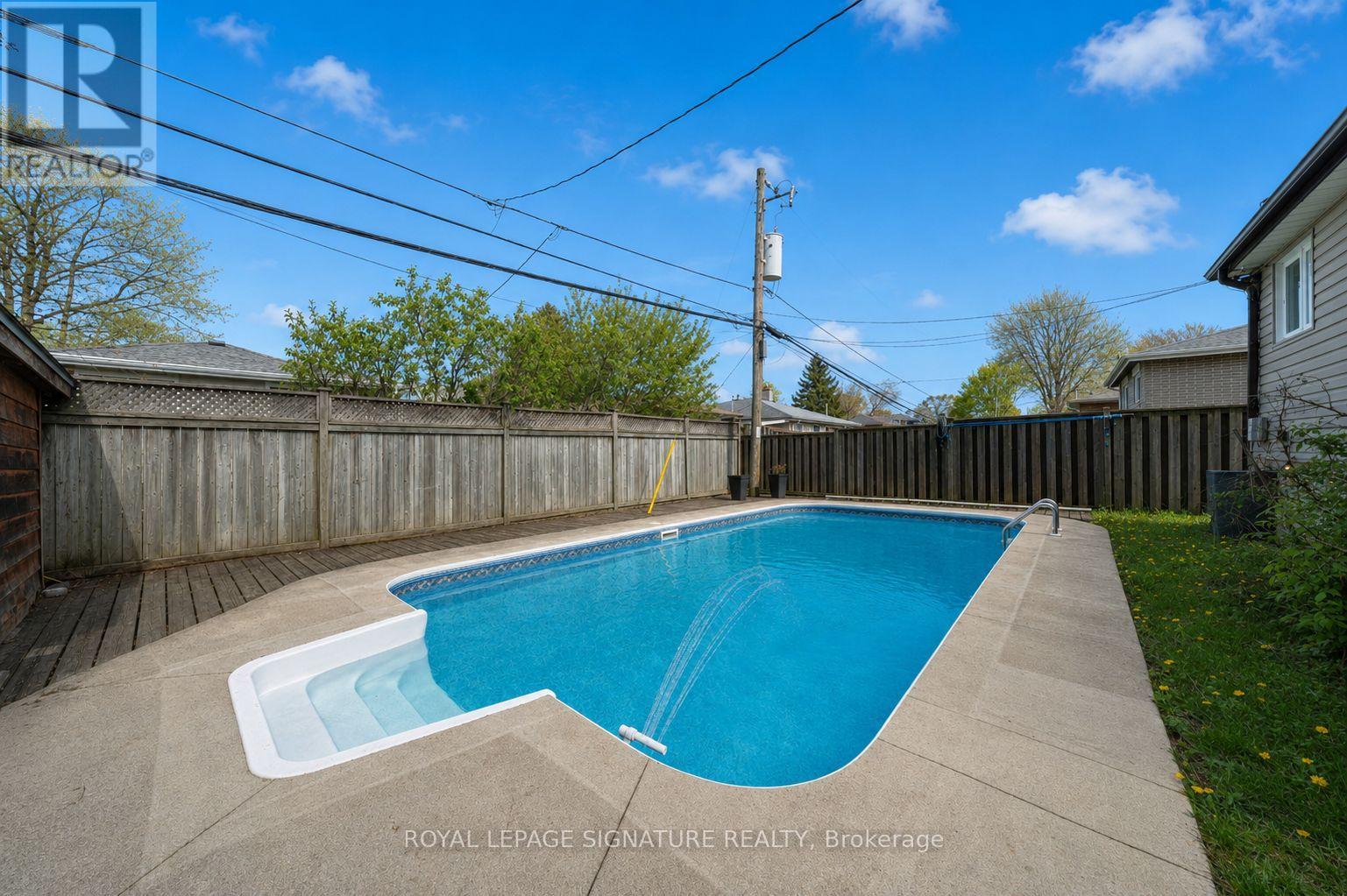 821 Krosno Boulevard, Pickering, Ontario  L1W 1G7 - Photo 19 - E13152170