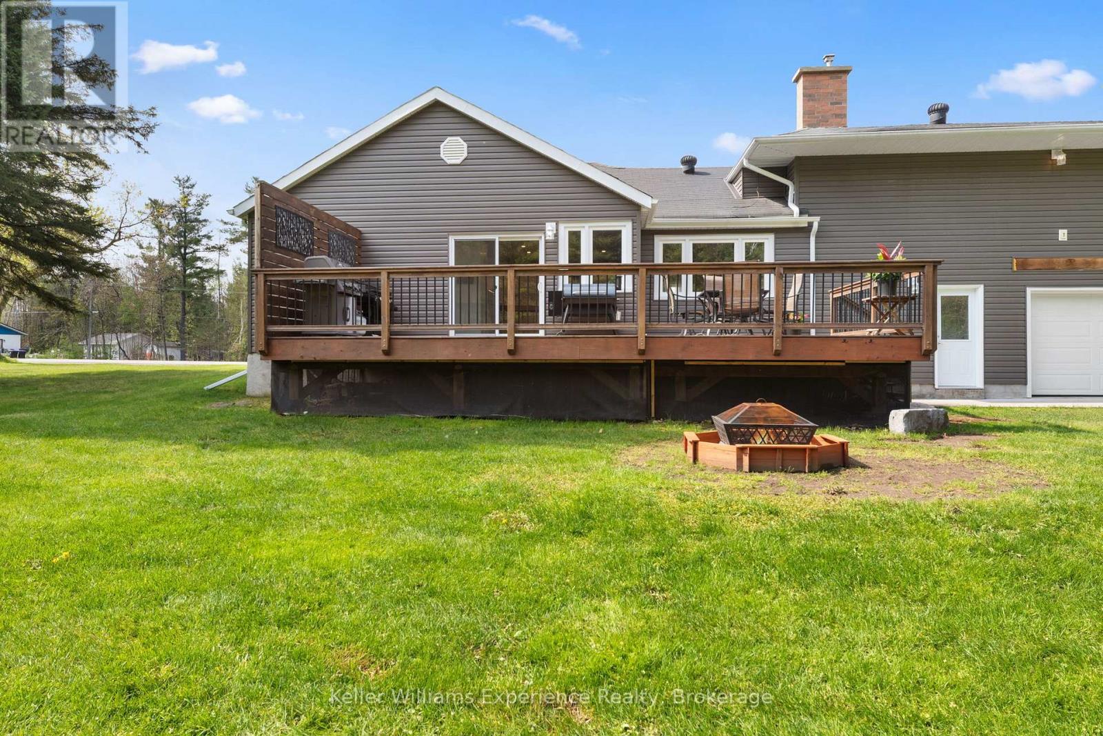 5525 Penetanguishene Road, Springwater, Ontario  L0L 1P0 - Photo 34 - S13154126