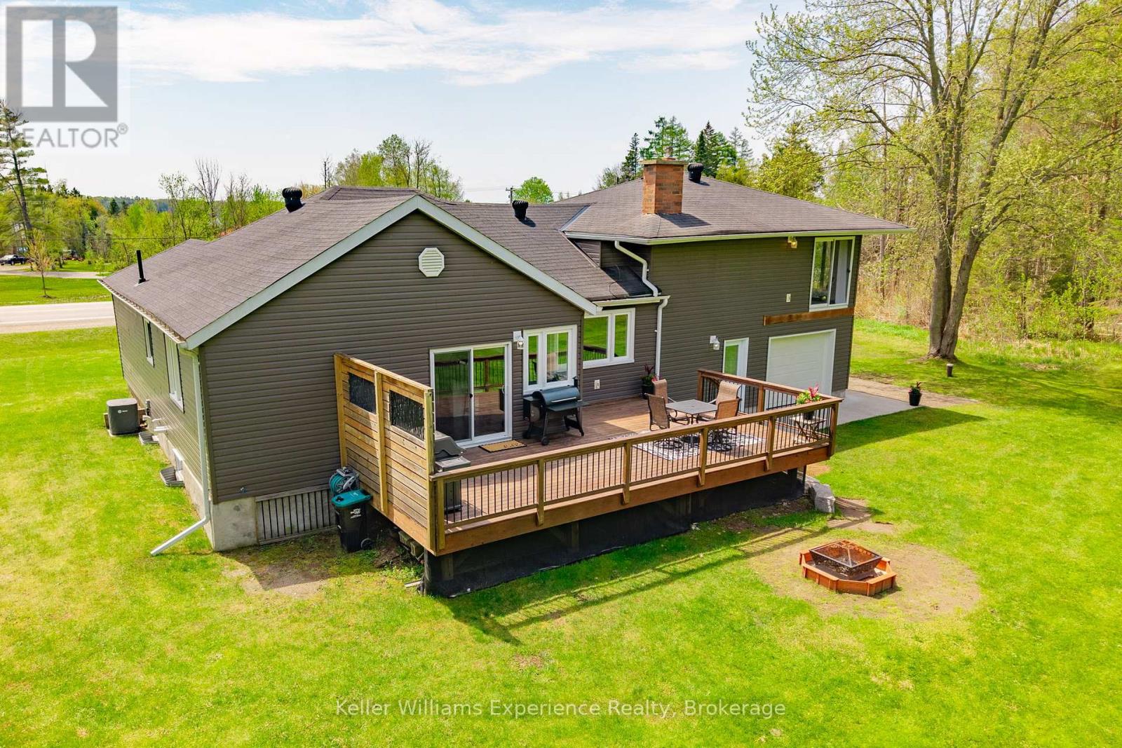 5525 Penetanguishene Road, Springwater, Ontario  L0L 1P0 - Photo 36 - S13154126