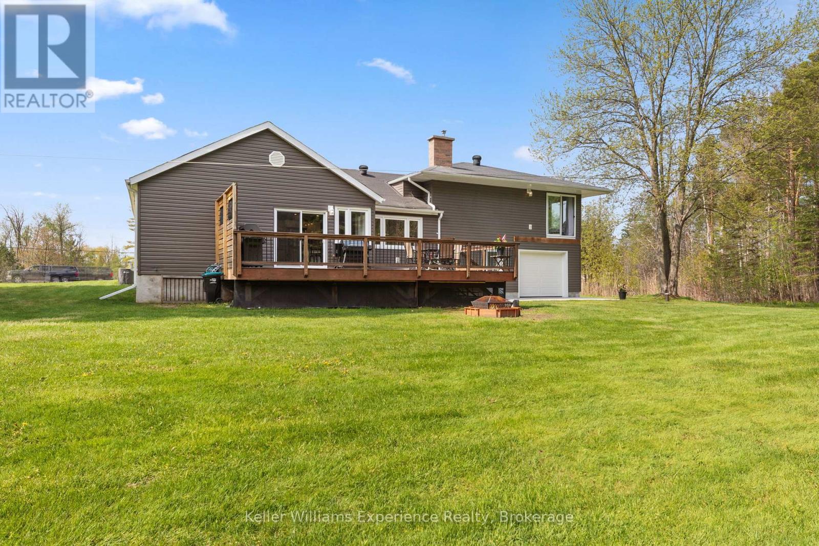 5525 Penetanguishene Road, Springwater, Ontario  L0L 1P0 - Photo 38 - S13154126