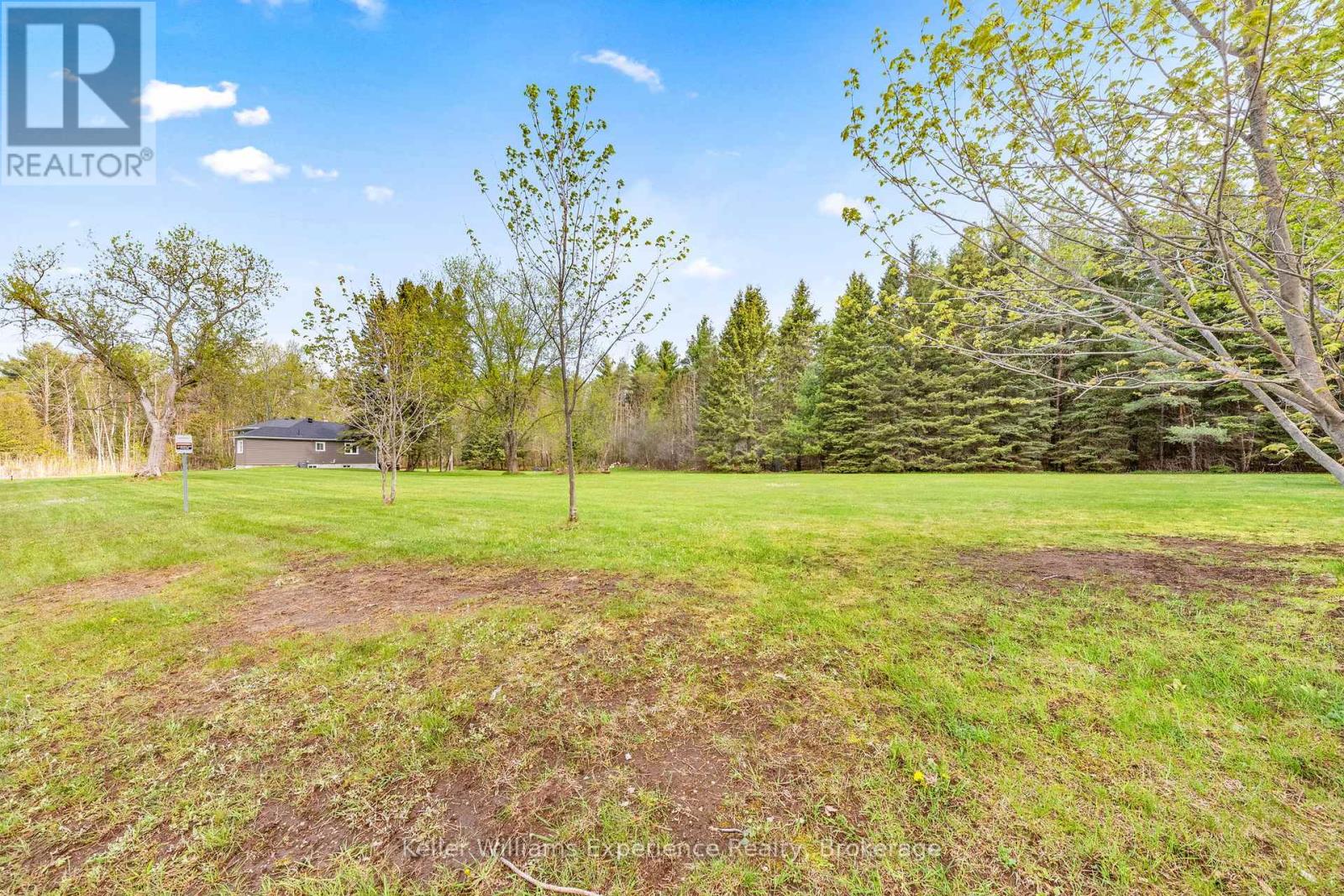 5525 Penetanguishene Road, Springwater, Ontario  L0L 1P0 - Photo 42 - S13154126