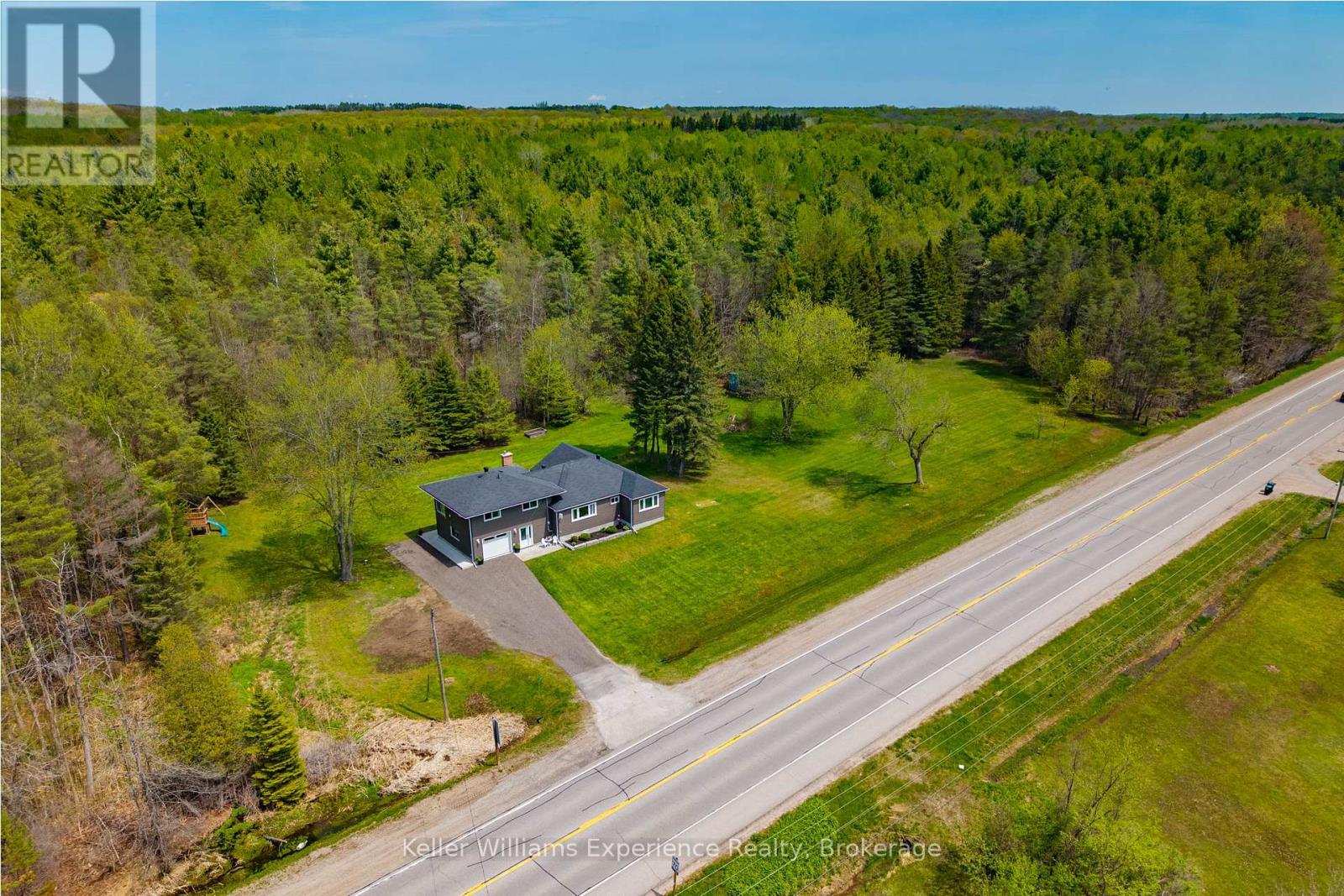 5525 Penetanguishene Road, Springwater, Ontario  L0L 1P0 - Photo 48 - S13154126