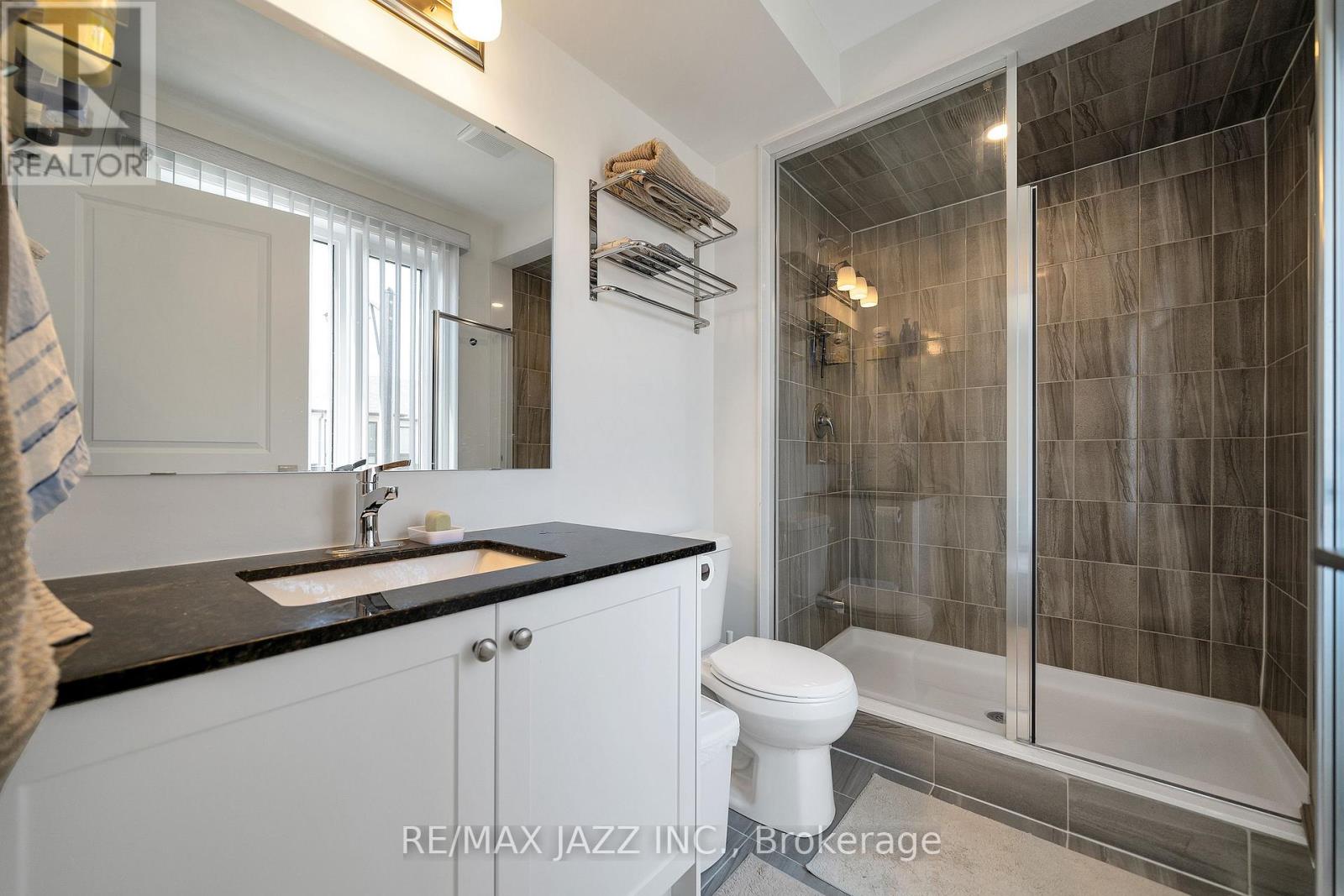 16 Klein Way, Whitby, Ontario  L1R 0S6 - Photo 20 - E13153774