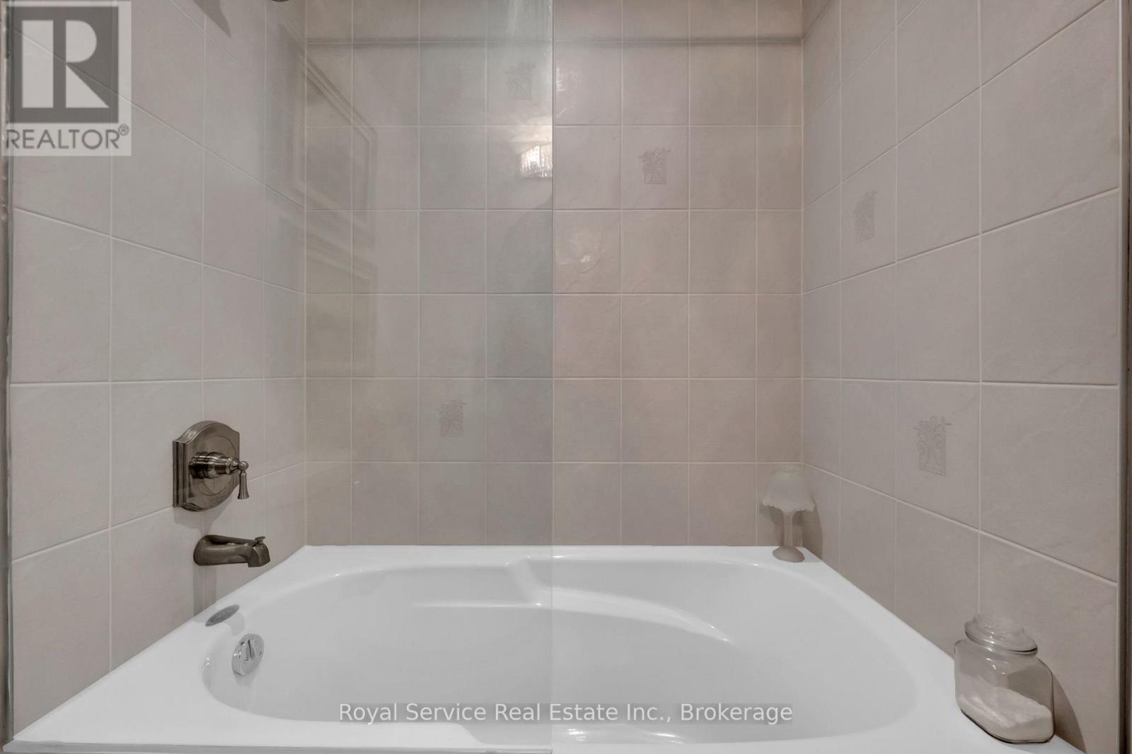 910 - 360 Watson Street W, Whitby, Ontario L1N 9G2 - Photo 19 - E13153800