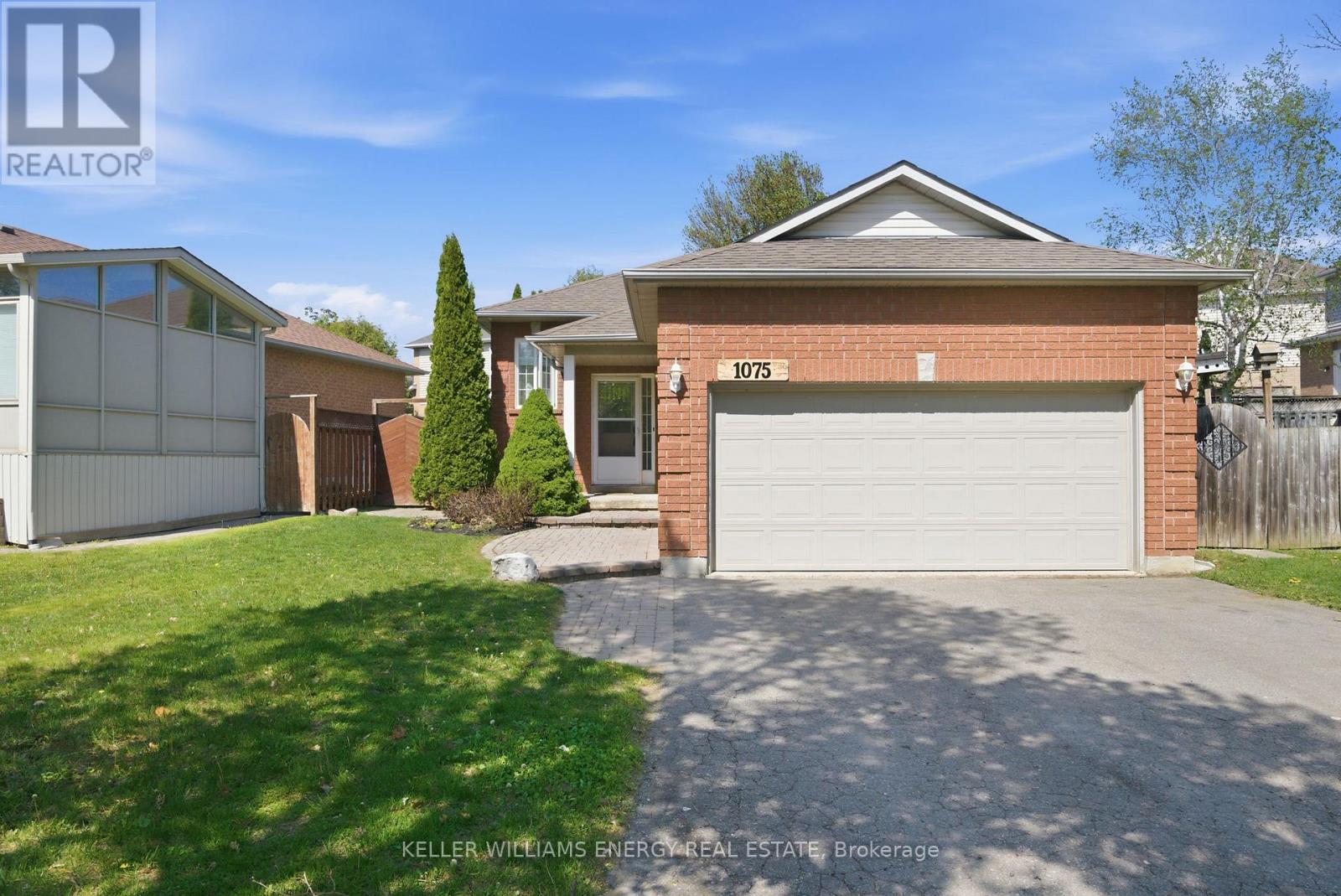 1075 RIDGEMOUNT BOULEVARD, Oshawa, Ontario