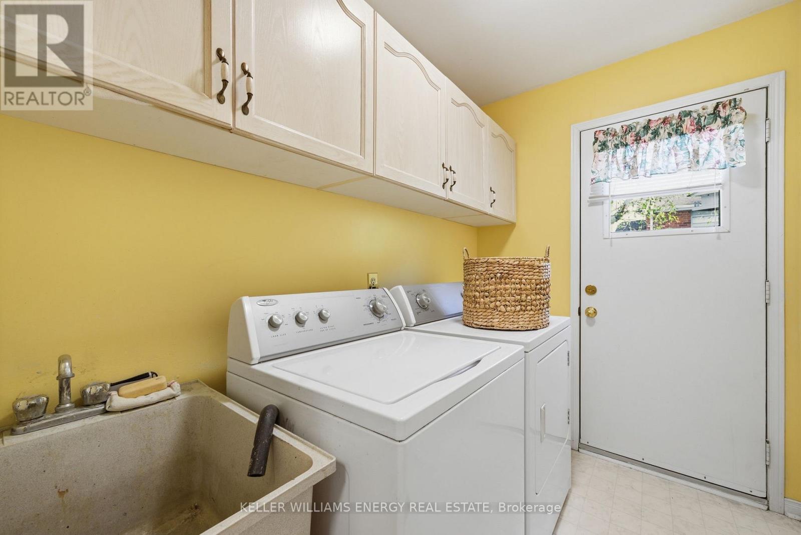 1075 Ridgemount Boulevard, Oshawa, Ontario L1K 2K8 - Photo 20 - E13153876