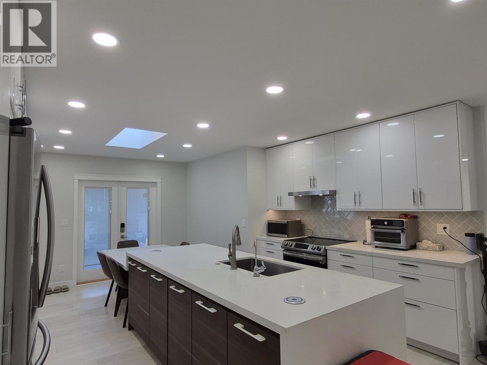 1858 Walnut Crescent, Coquitlam, British Columbia  V3J 7S9 - Photo 9 - R3124958