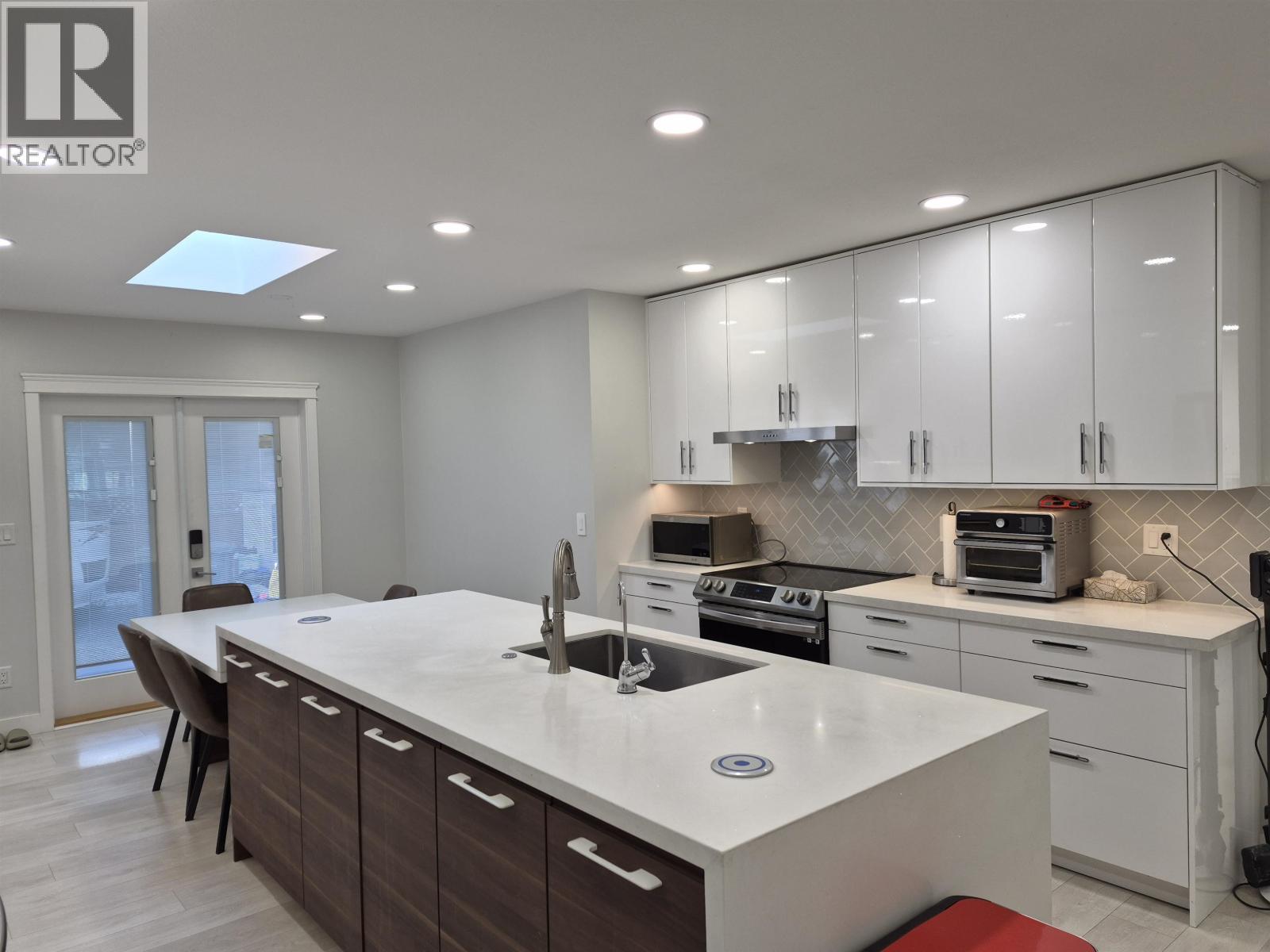 1858 Walnut Crescent, Coquitlam, British Columbia  V3J 7S9 - Photo 10 - R3124958