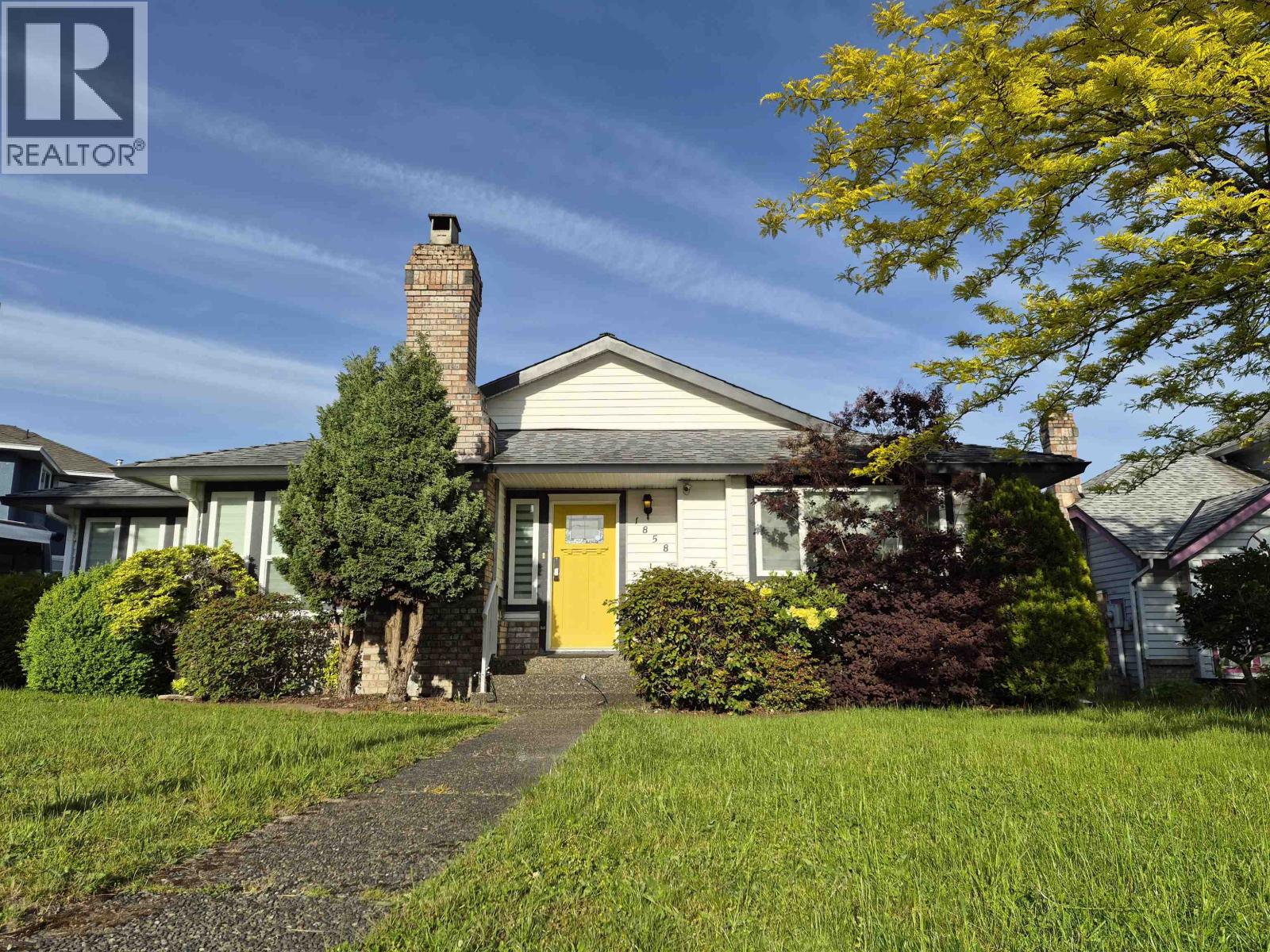 1858 Walnut Crescent, Coquitlam, British Columbia  V3J 7S9 - Photo 1 - R3124958