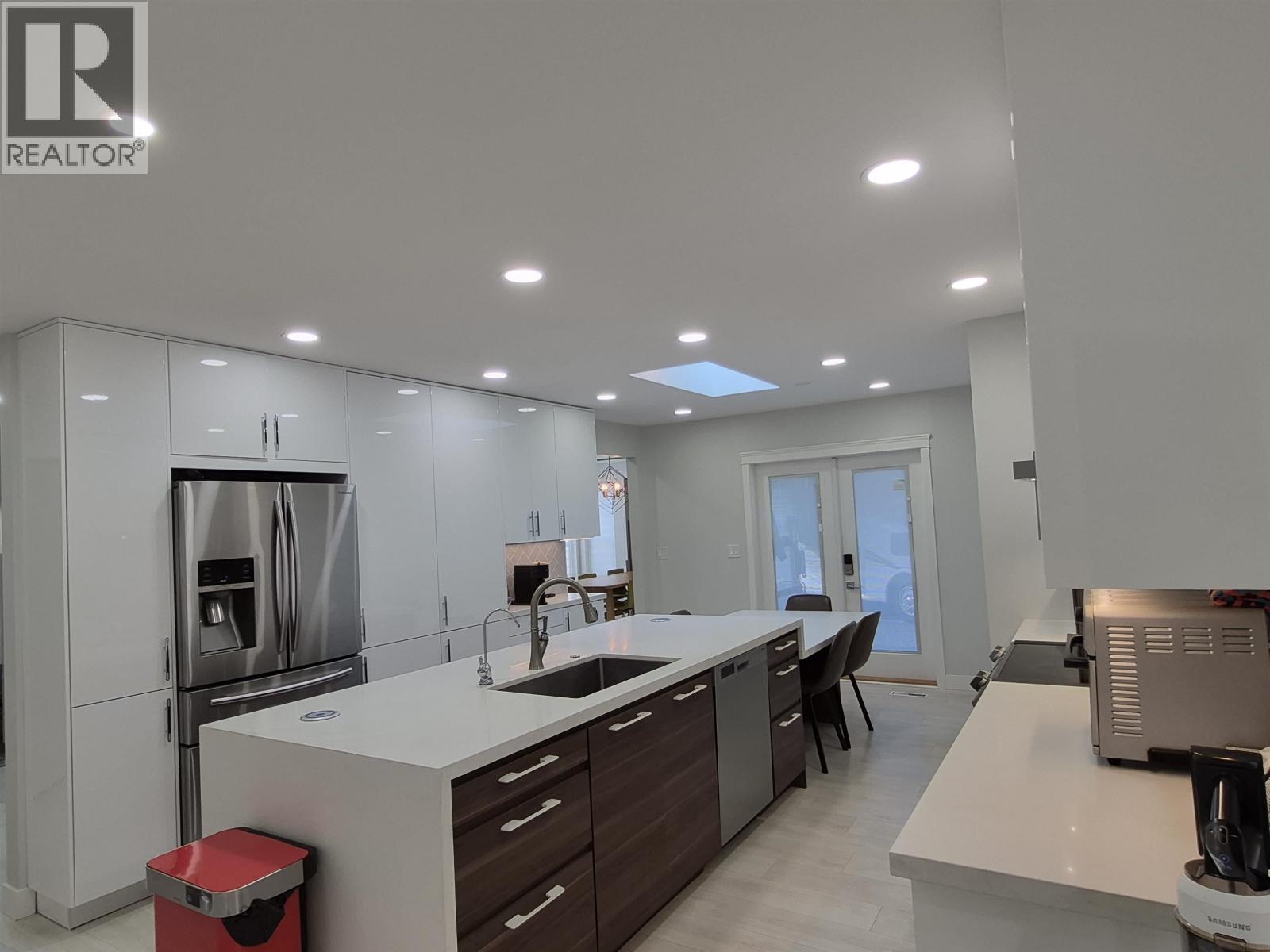1858 Walnut Crescent, Coquitlam, British Columbia  V3J 7S9 - Photo 6 - R3124958