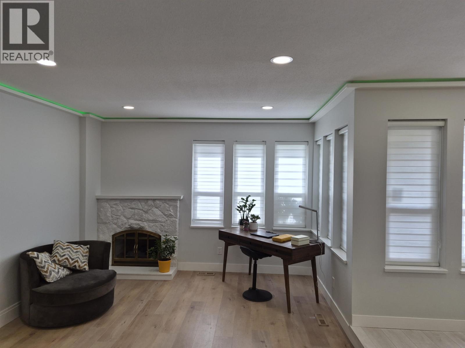1858 Walnut Crescent, Coquitlam, British Columbia  V3J 7S9 - Photo 4 - R3124958