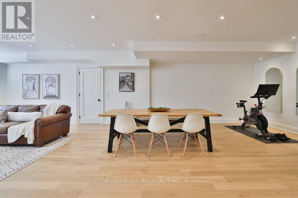 5 Elderidge Avenue, Toronto, Ontario  M8Y 2C4 - Photo 32 - W13152726