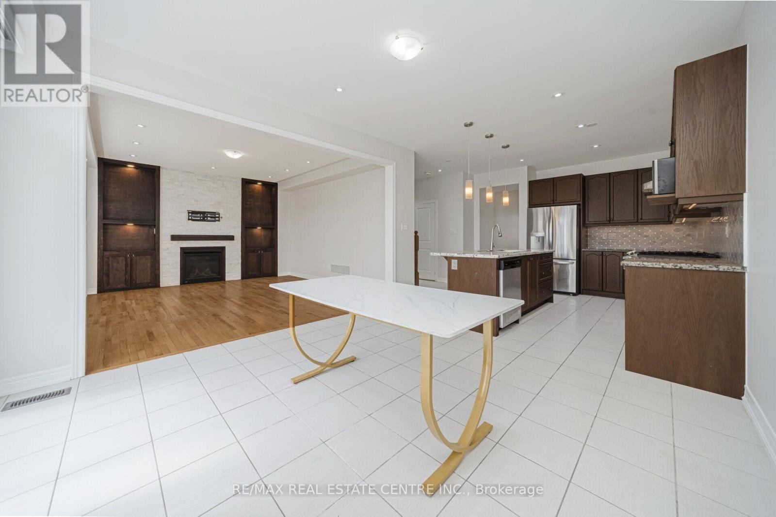 26 Fruitvale Circle, Brampton, Ontario L7A 5B8 - Photo 12 - W13107264