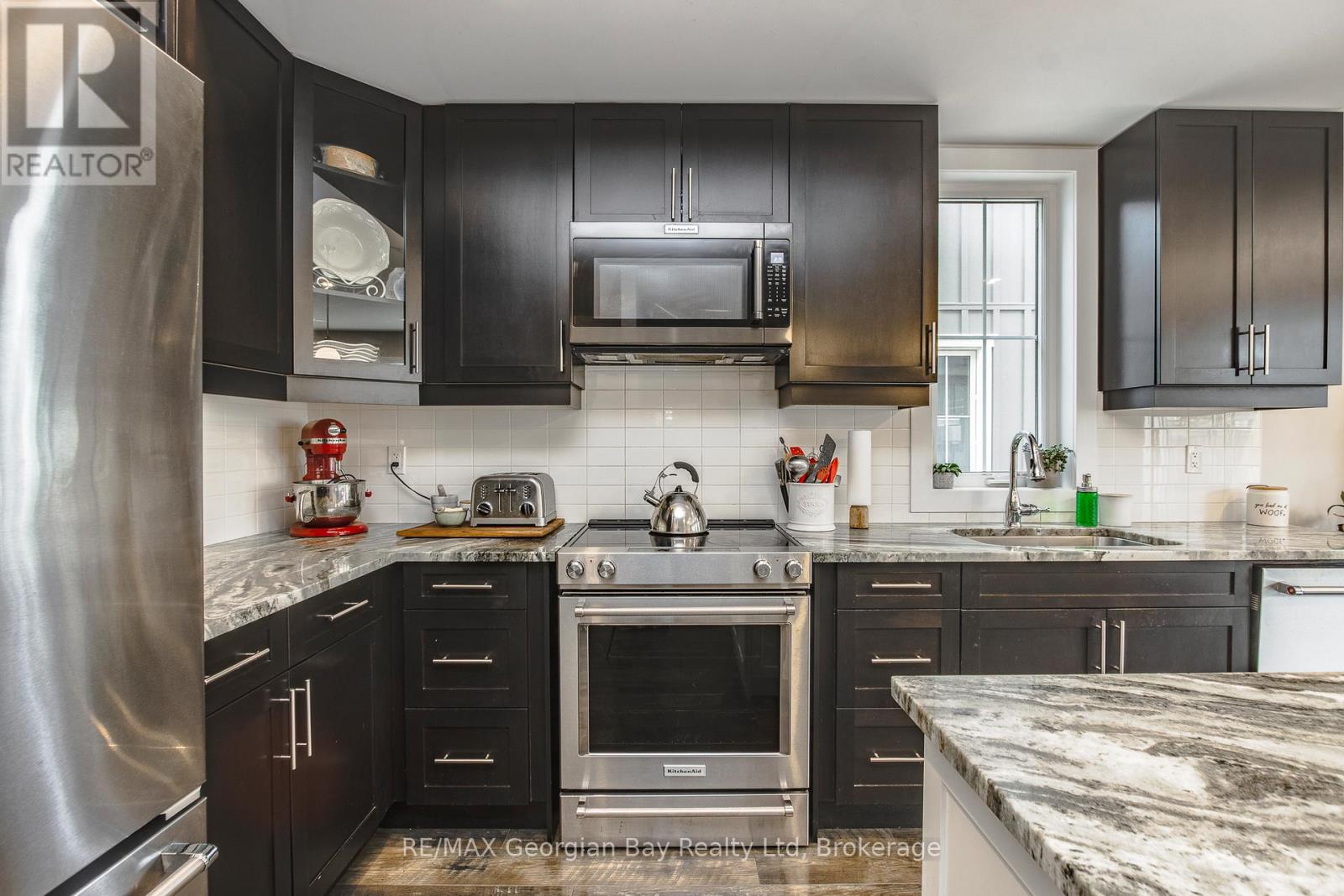 329 Yellow Birch Crescent, Blue Mountains, Ontario L9Y 0Y5 - Photo 6 - X13153850