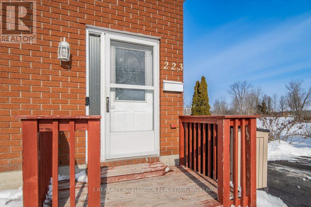 223 Newburgh Road, Greater Napanee, Ontario  K7R 1C8 - Photo 4 - X13154118