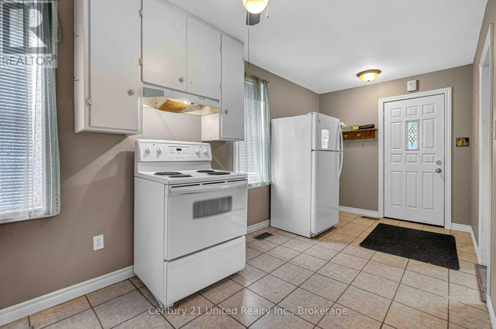551 Rose Avenue, Peterborough, Ontario  K9J 4E6 - Photo 4 - X13153998