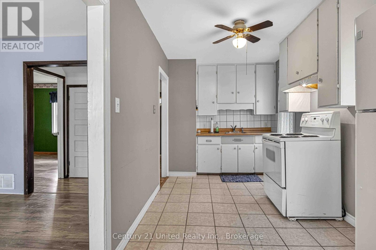 551 Rose Avenue, Peterborough, Ontario  K9J 4E6 - Photo 5 - X13153998