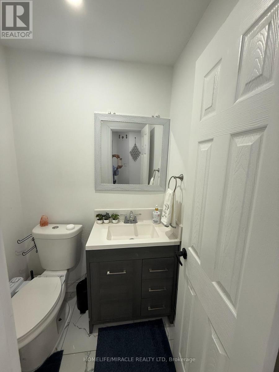 100 Anglerock Drive, Cambridge, Ontario  N1T 1L9 - Photo 3 - X13140062