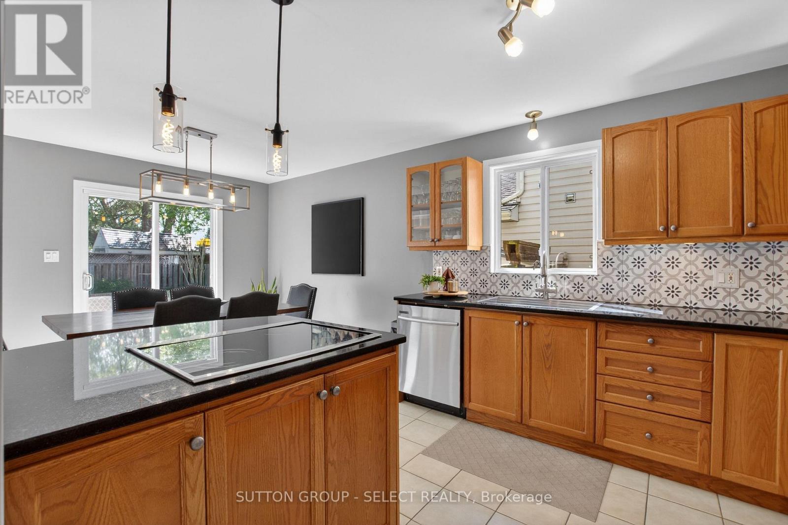 254 Crimson Crescent, London East, Ontario  N5W 6G1 - Photo 8 - X13153808