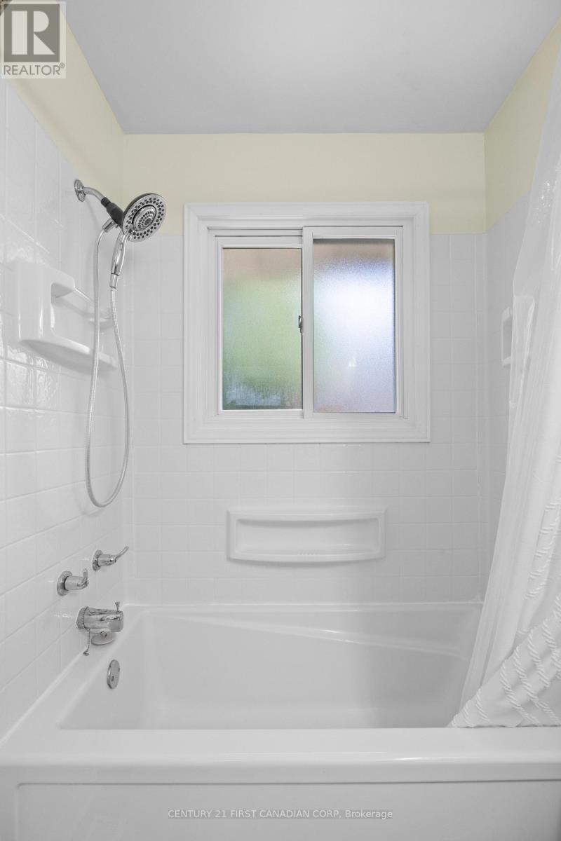 8 Kenwood Crescent, London East, Ontario  N5Y 3W7 - Photo 26 - X13153894