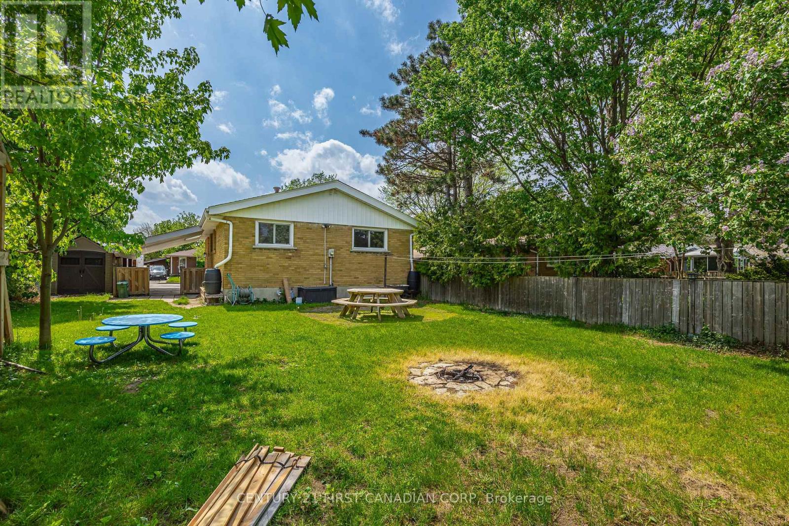 8 Kenwood Crescent, London East, Ontario  N5Y 3W7 - Photo 37 - X13153894