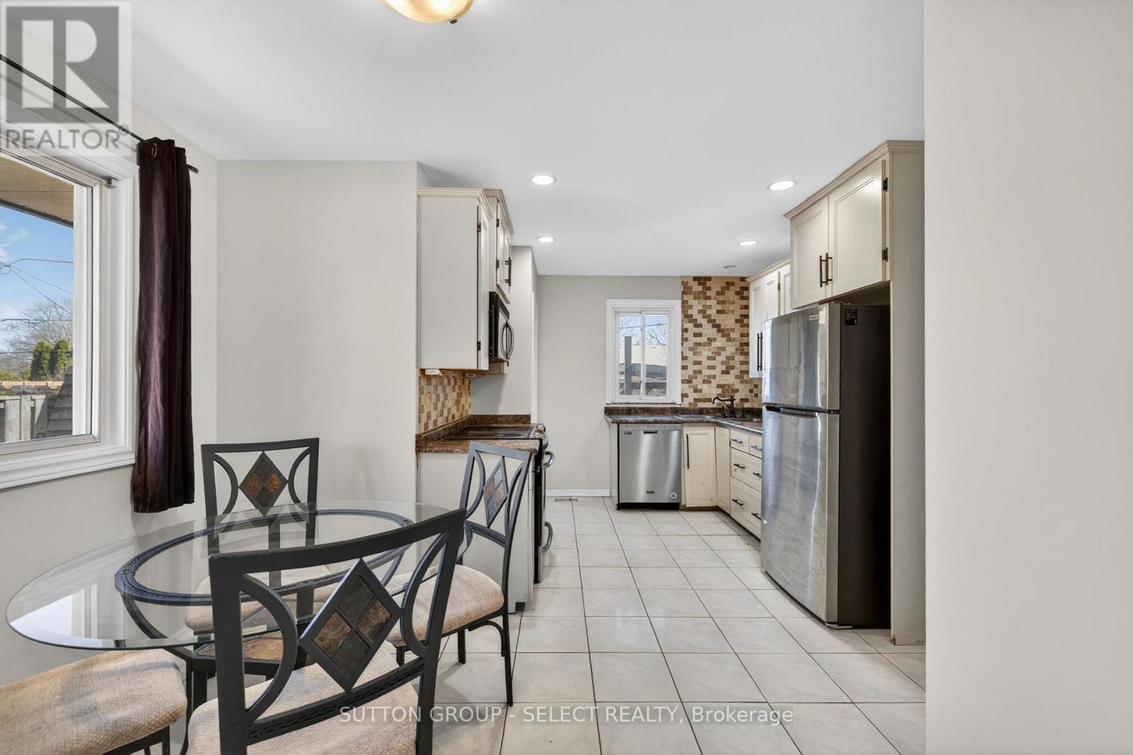 198 Arlington Crescent, London South, Ontario  N5Z 3E1 - Photo 9 - X13154168