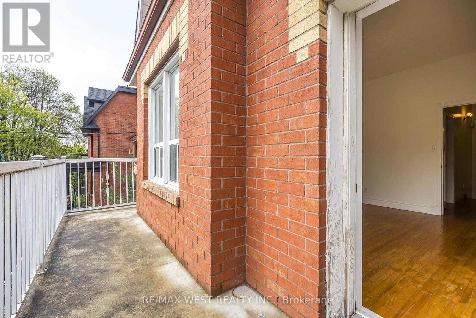 404 Manning Avenue, Toronto, Ontario  M6G 2V7 - Photo 25 - C13150550