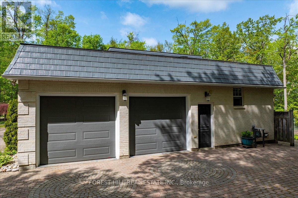 1836 Quantz Crescent, Innisfil, Ontario L9S 1X2 - Photo 5 - N12792292