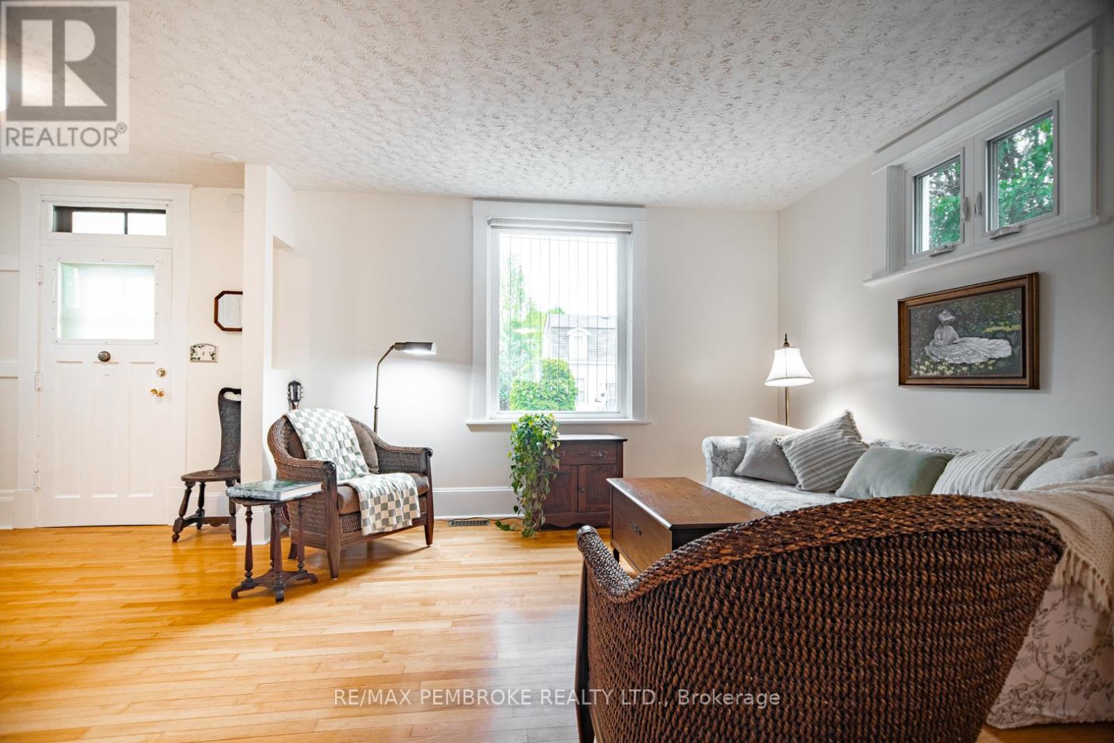 348 Esther Street, Pembroke, Ontario  K8A 3C8 - Photo 9 - X13153786