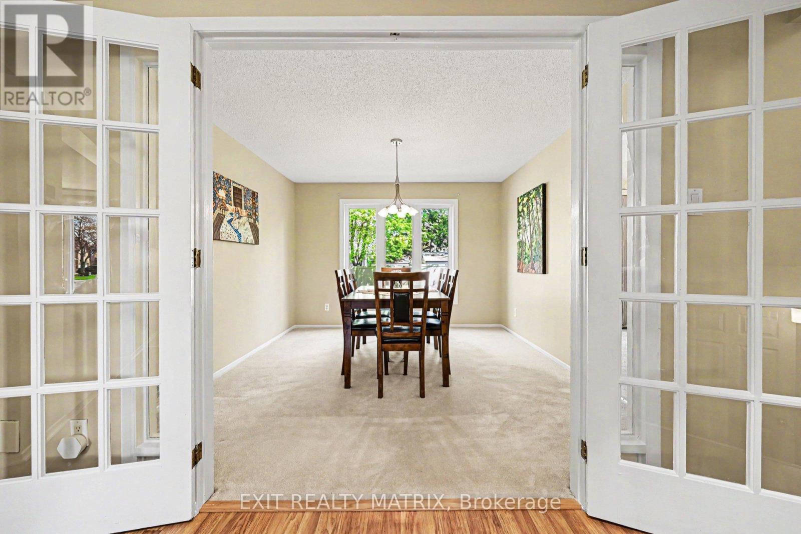 5968 Meadowglen Drive, Ottawa, Ontario  K1C 5Y2 - Photo 8 - X13153922