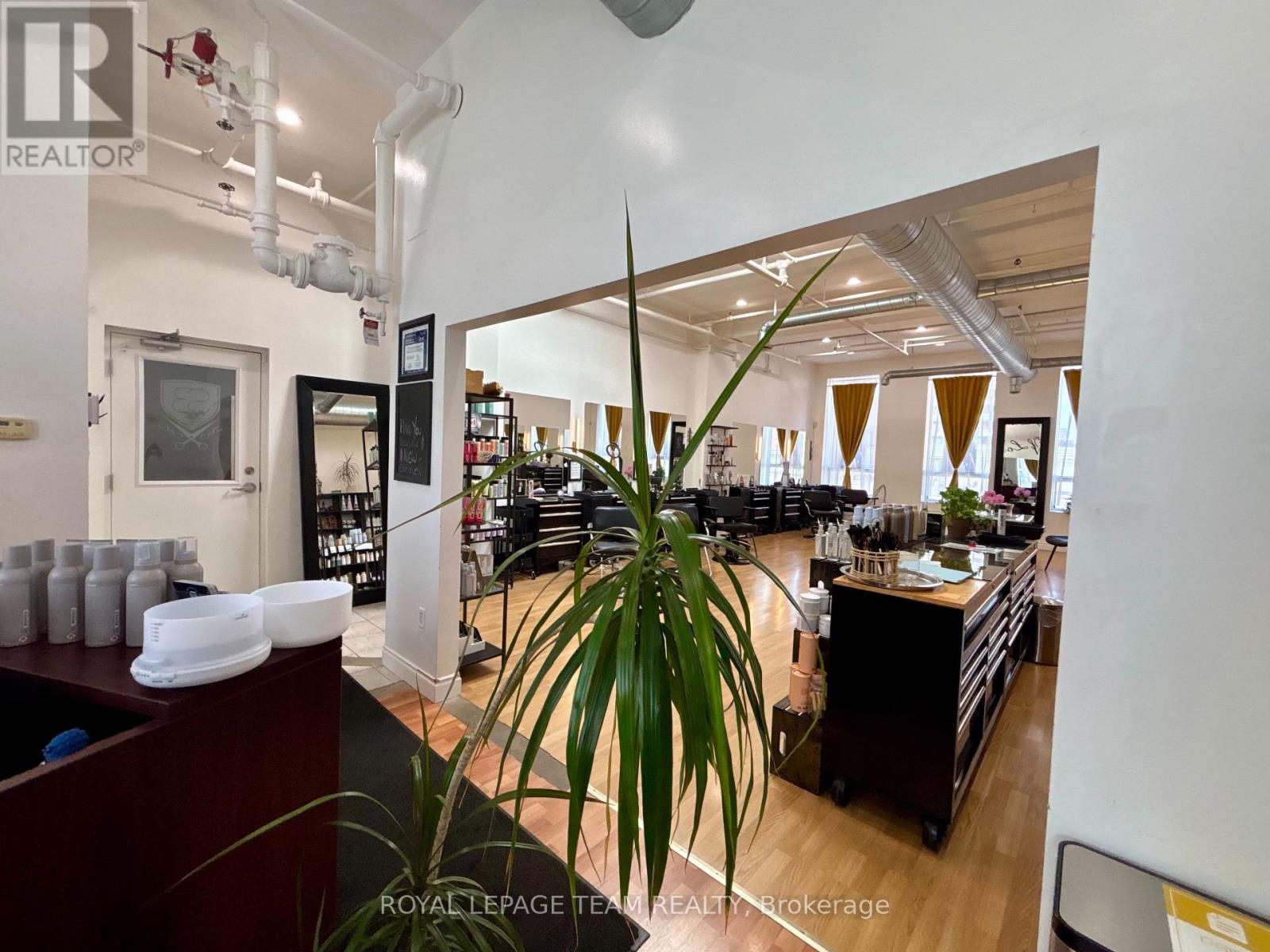 301 Bank Street, Ottawa, Ontario  K2P 1X7 - Photo 5 - X13154000
