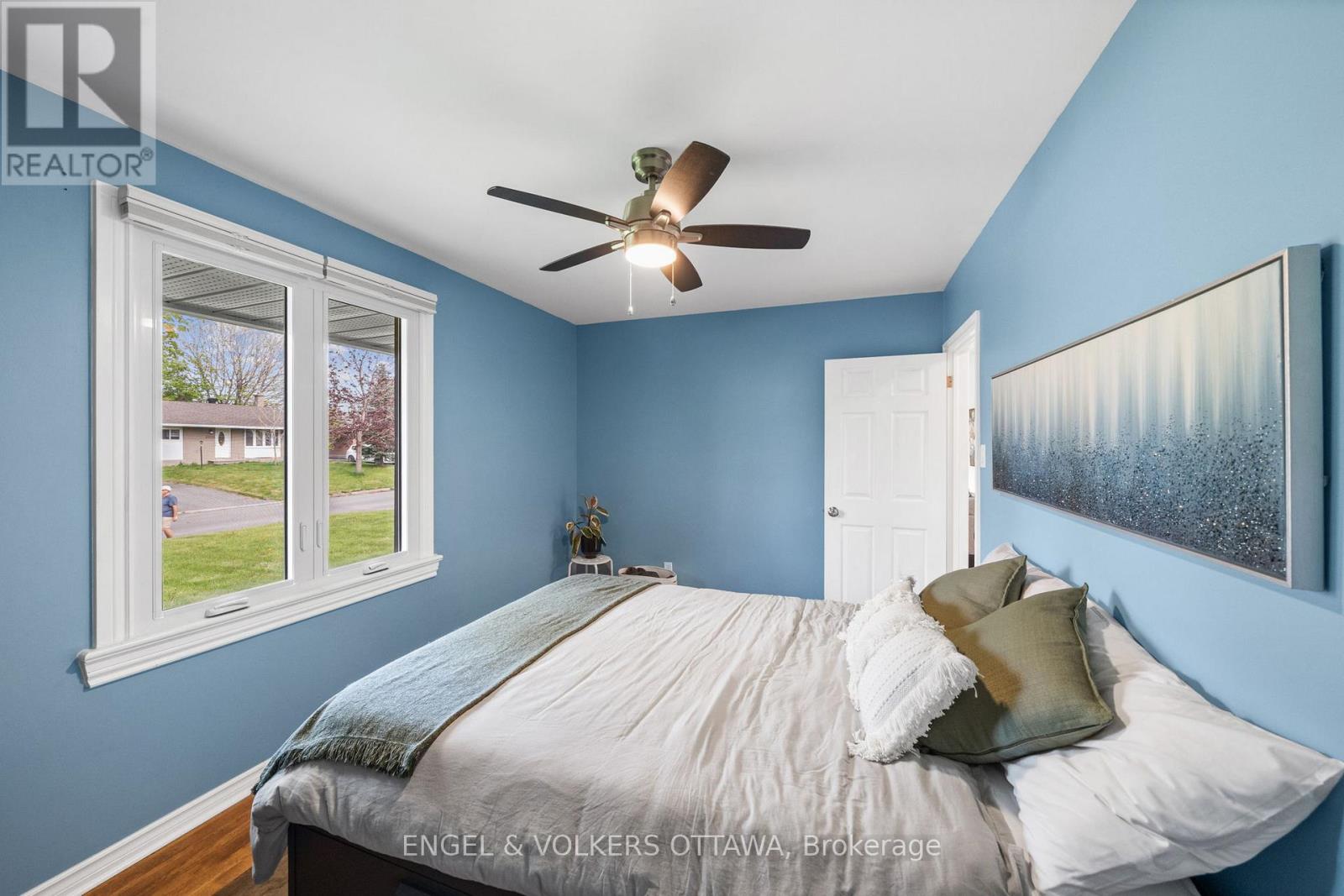 1056 Hindley Street, Ottawa, Ontario  K2B 5M1 - Photo 20 - X13154022